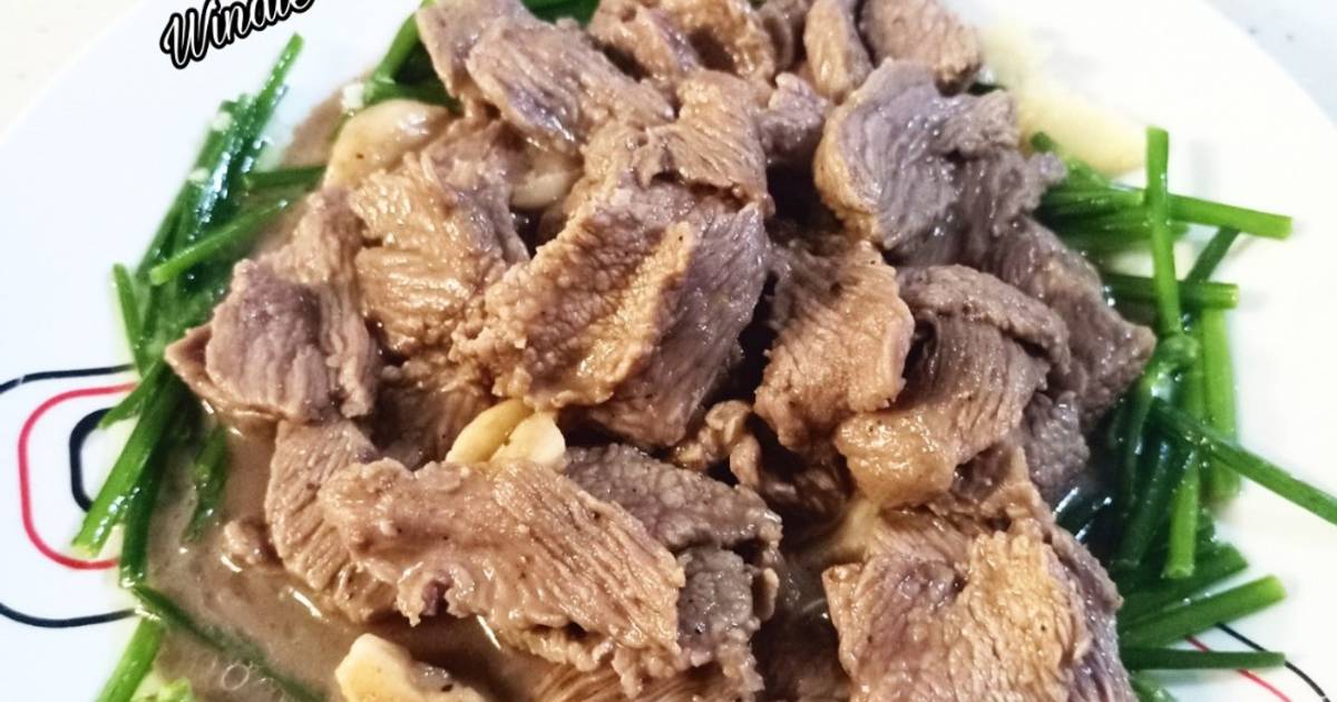 Bò Xào Bông Hẹ kiểu người Hoa - Stir Fry Beefs w Chives Flowers