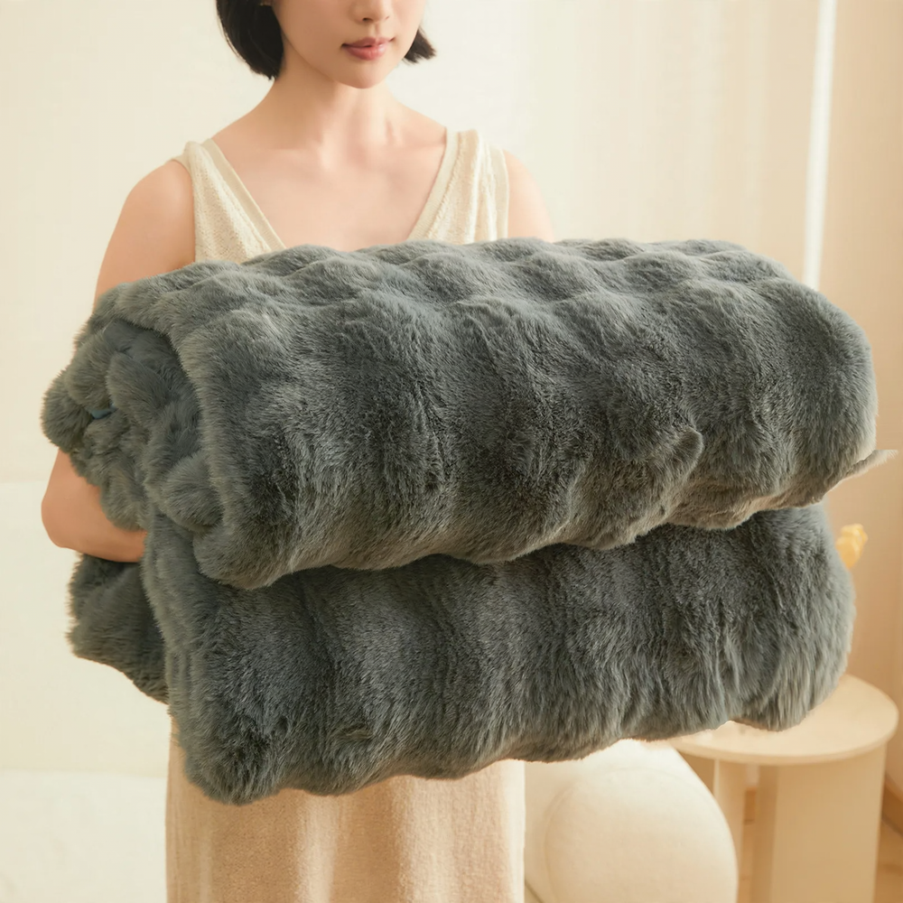 Flauschige Flanell-Wohndecke, winterwarm