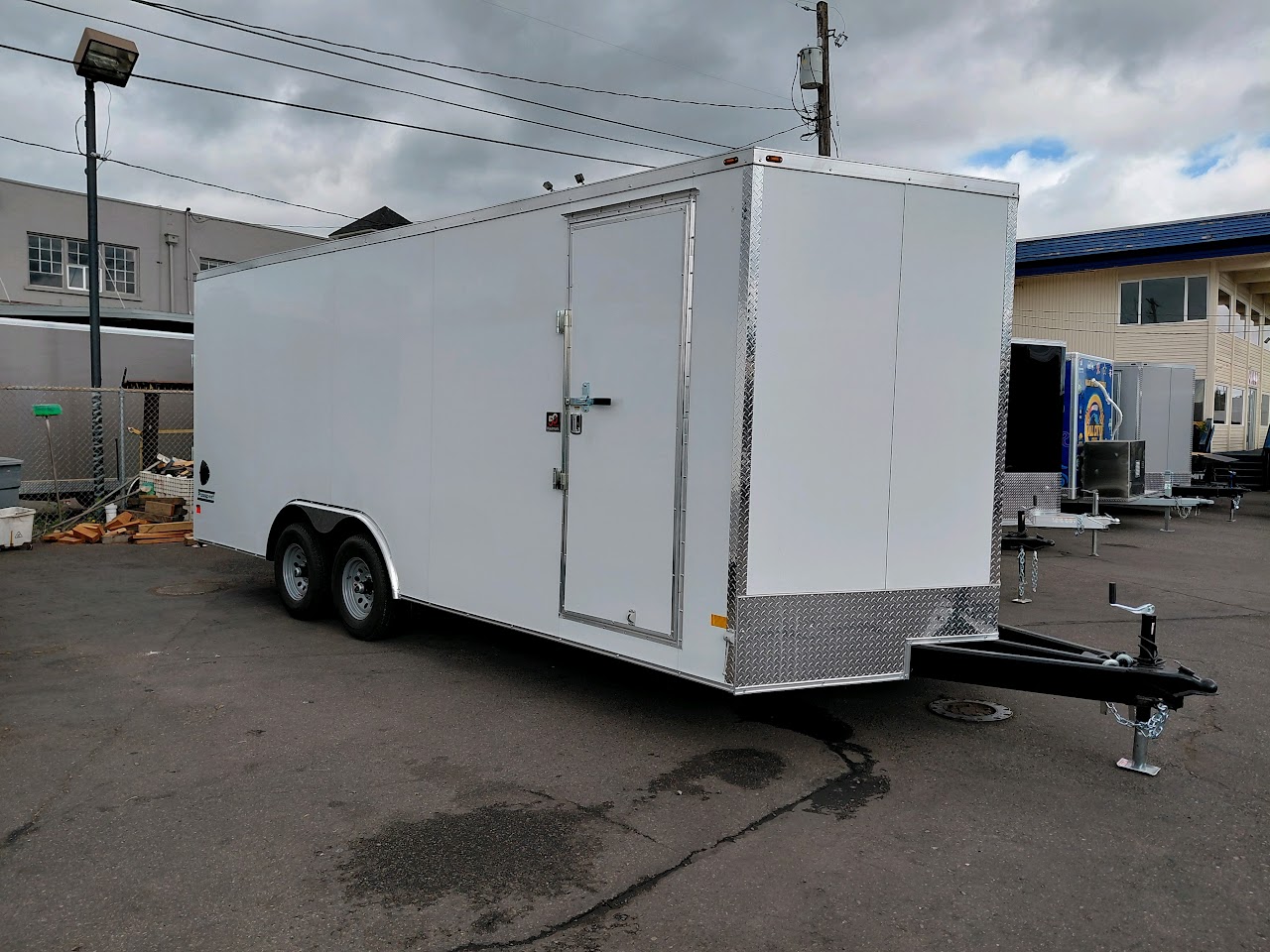 Passport Deluxe Enclosed Cargo