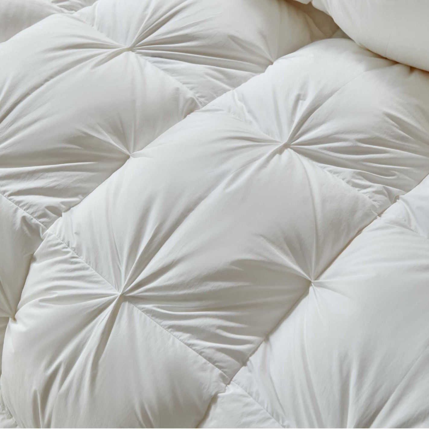 Down comforter with duck down filling, quilted