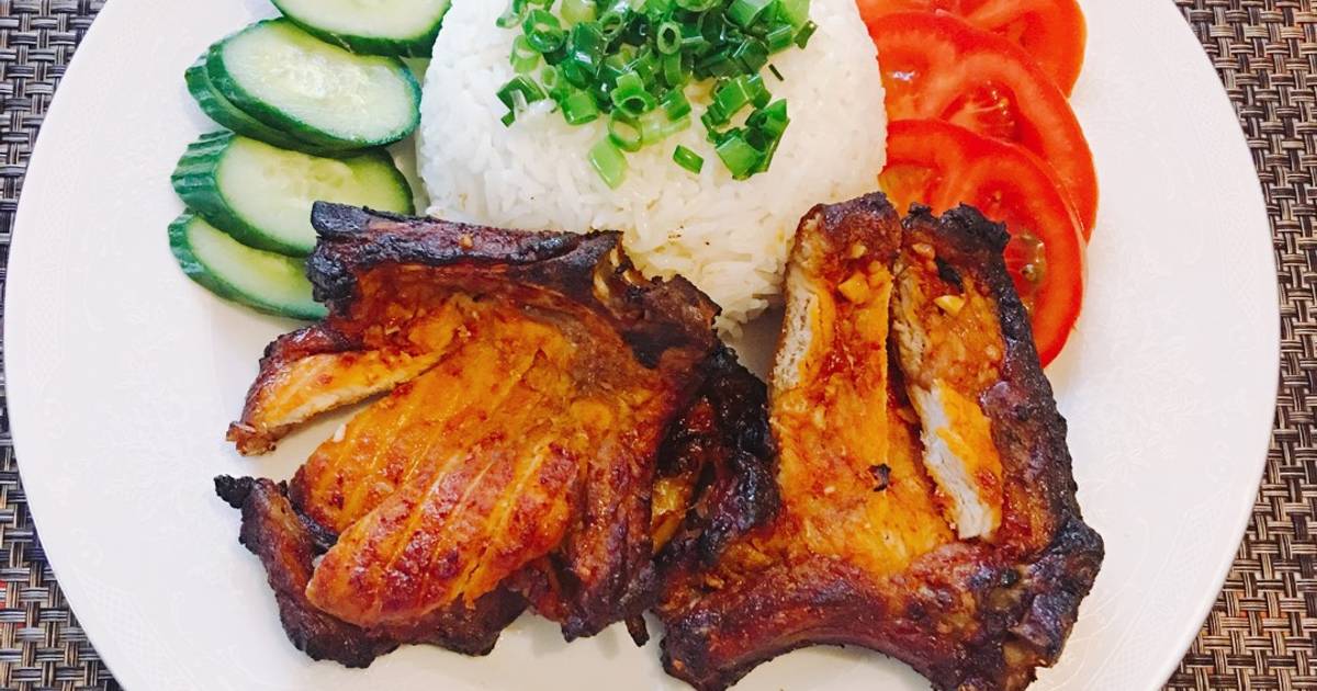 Cơm Sườn Nứơng Ướp Sốt Cà Chua “Tomato sauce”🍅🍅