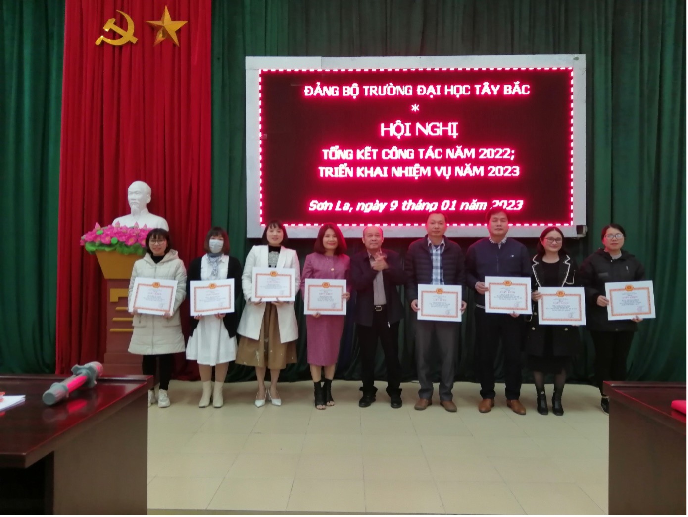 Hội nghị Tổng kết công tác Đảng năm 2022 và Triển khai nhiệm vụ năm 2023 tại Trường Đại học Tây Bắc