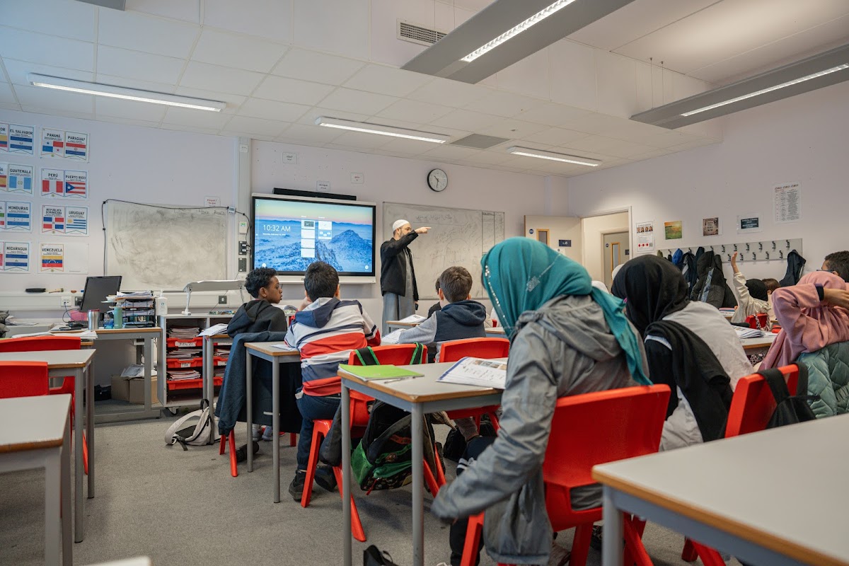 Full classroom during an Islamic Studies lesson