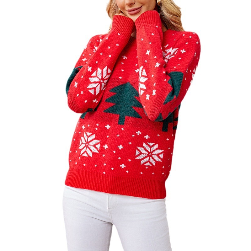 Elegant Christmas sweater with Christmas tree jacquard