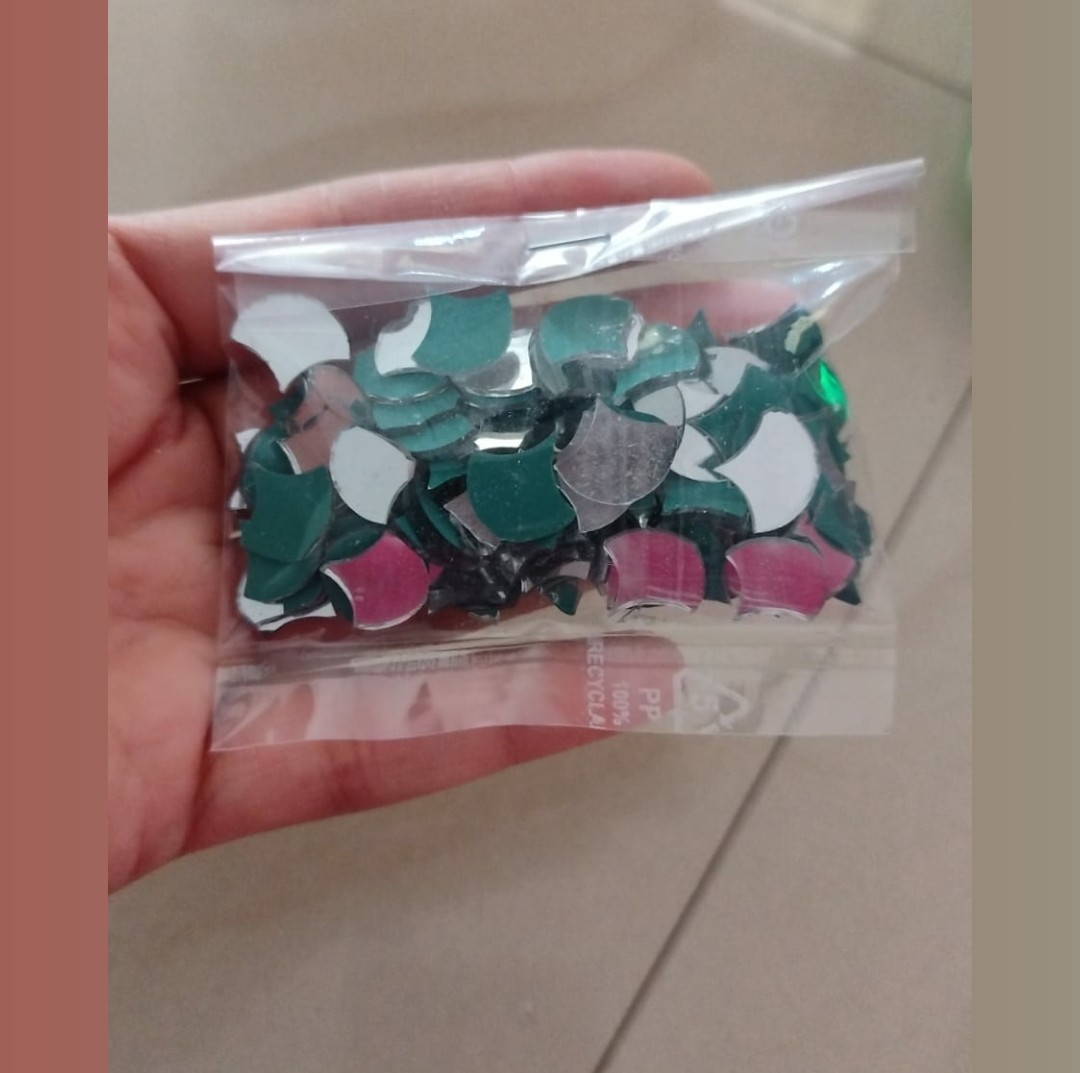 Panti Shape Mirror pack of 25 gm