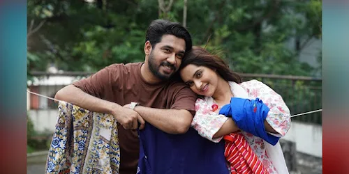 ৩৫ মিনিটে মিলিয়ন ভিউ: ইউটিউবে গগনচুম্বী সাফল্যের রেকর্ড গড়ল ‘এটা আমাদেরই গল্প’