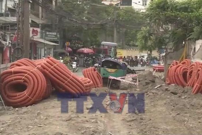 Hà Nội tăng tốc giải phóng mặt bằng dự án mở rộng đường Lĩnh Nam - Báo VietnamPlus