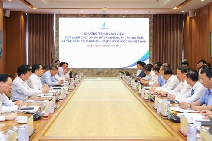 Hà Tĩnh - Petrovietnam: Thống nhất cao, quyết tâm sớm hiện thực hóa Trung tâm công nghiệp - năng lượng sinh thái tại Vũng Áng - Tạp chí Petrotimes