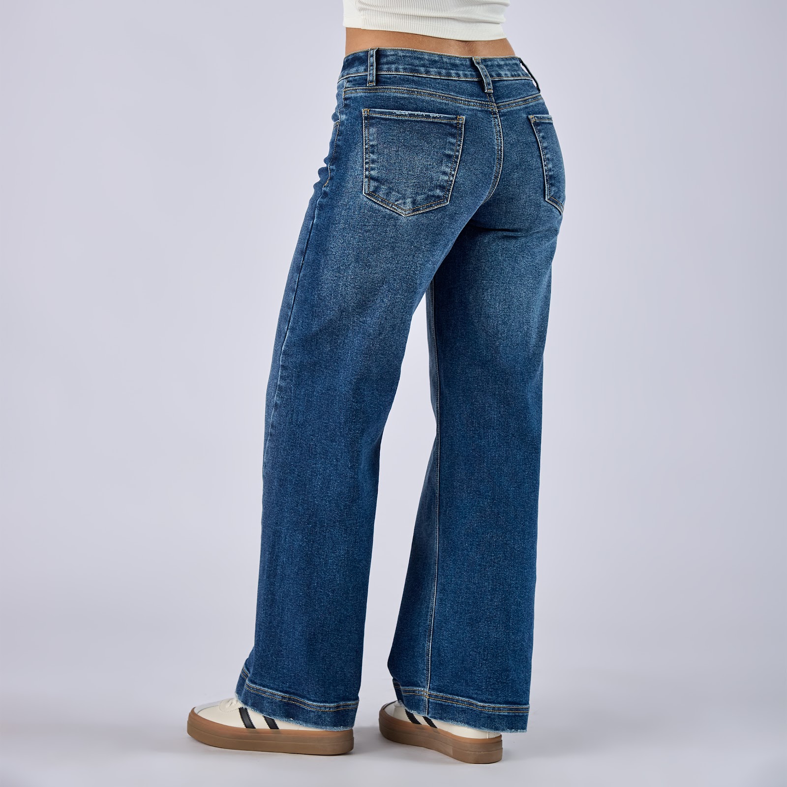 Jean wide leg tiro medio - Vista 5