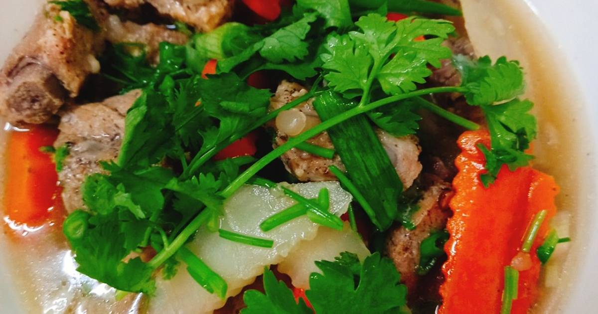 Canh sườn cà rốt