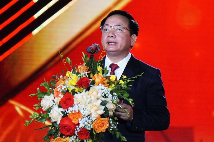 Trưởng Ban Tuyên giáo và Dân vận Trung ương: Phát thanh là lực lượng xung kích trên mặt trận tư tưởng - Báo VTC News