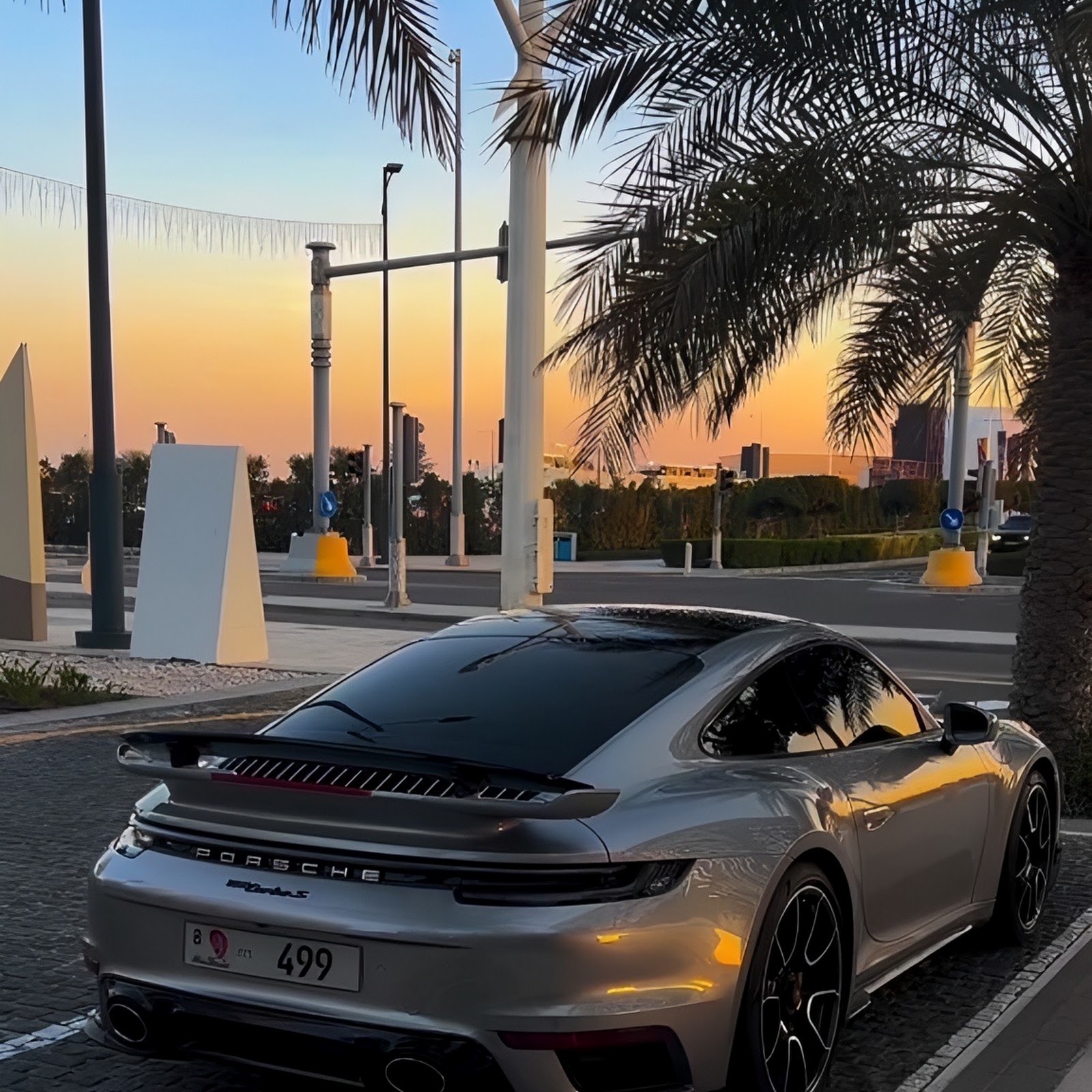 Download Silver Porsche 911 Turbo S Full HD iPhone
