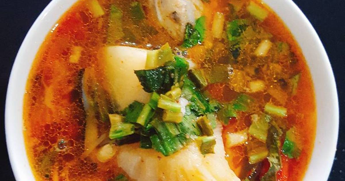 Canh măng chua cá Hồi