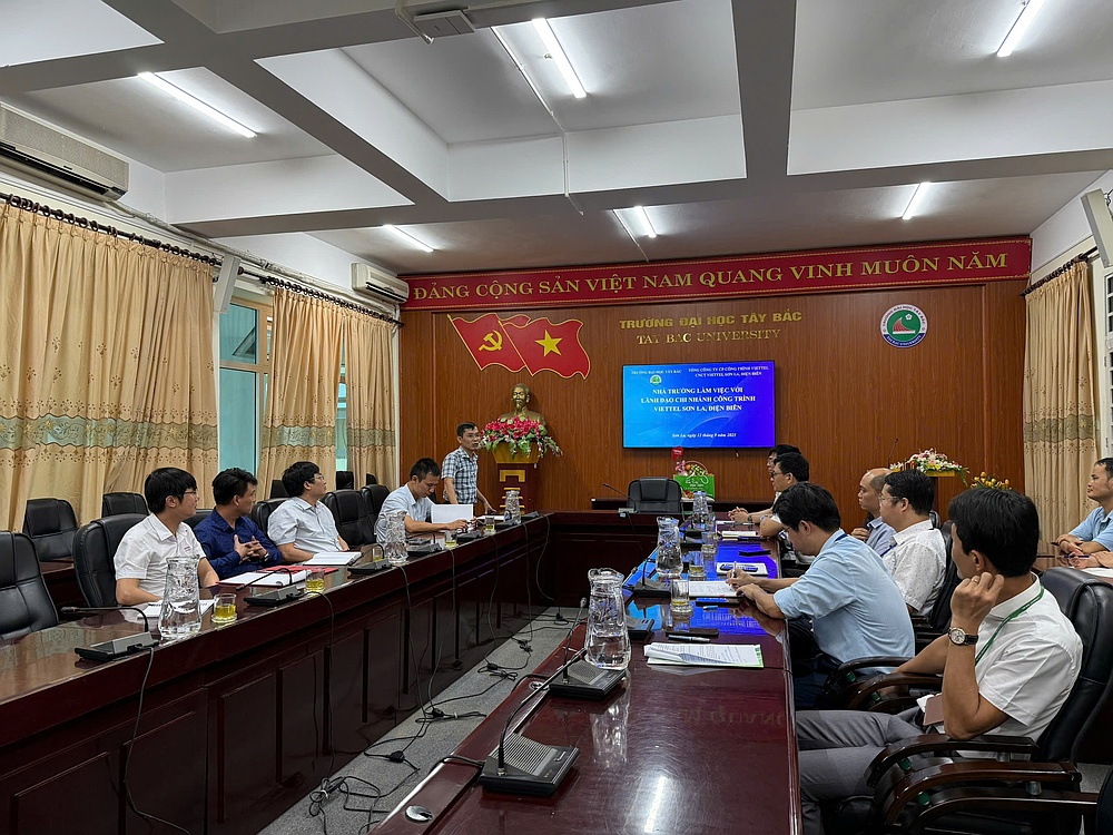 Trường Đại học Tây Bắc làm việc với Lãnh đạo chi nhánh công trình Viettel Sơn La, Điện Biên