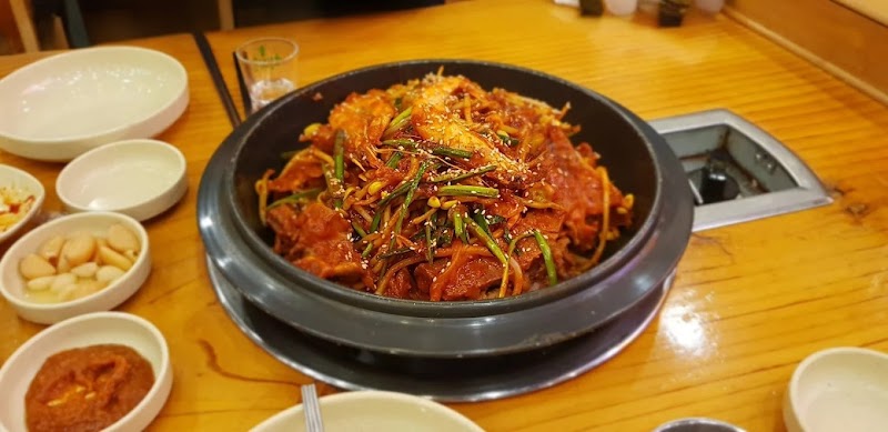 뼈나라감자탕 기흥점 USA - Craving Authentic Korean Comfort? Discover Bojeong-dong's 15-Year Culinary Gem! 이미지 3
