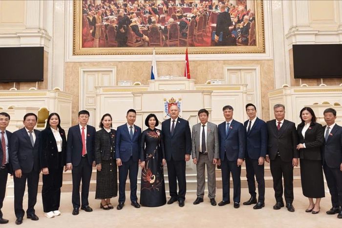 Tăng cường quan hệ hữu nghị hợp tác giữa Hà Nội và Saint Petersburg (Liên bang Nga) - Đài Phát thanh và truyền hình Hà Nội