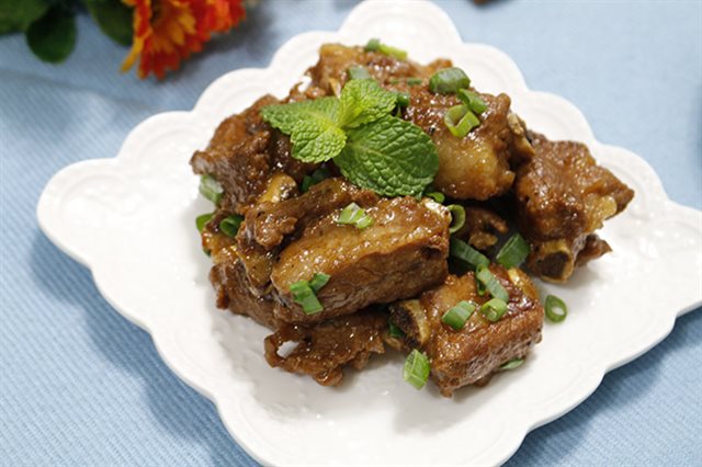 Sườn Kho Nước Cốt Dừa