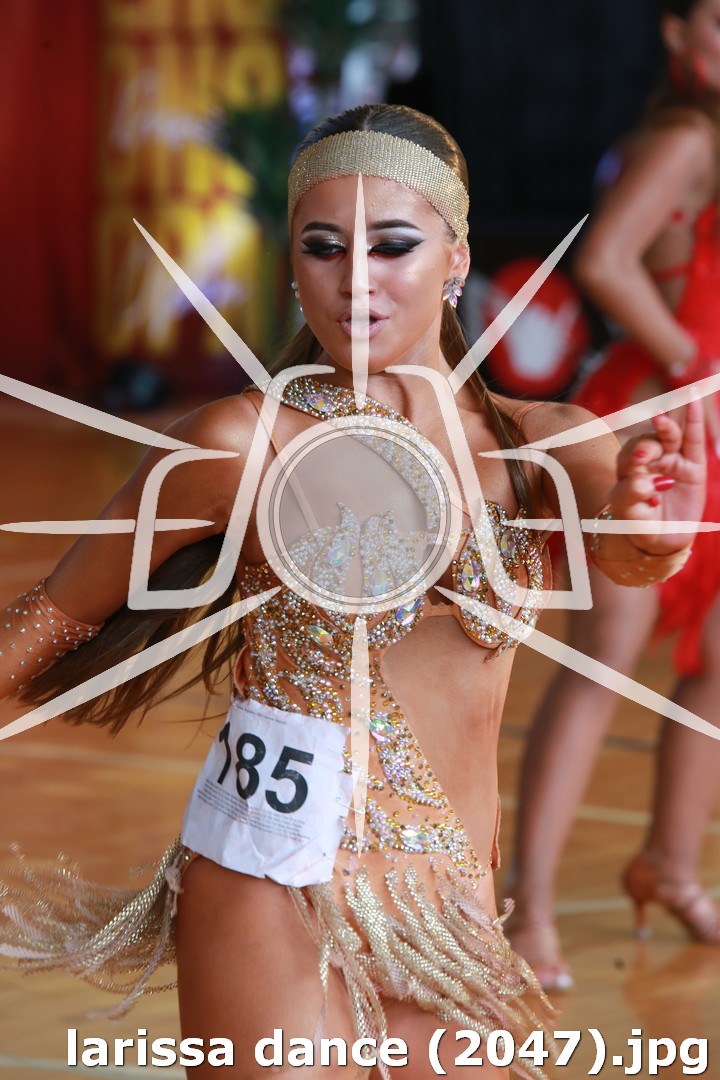 larissa dance (2047).jpg