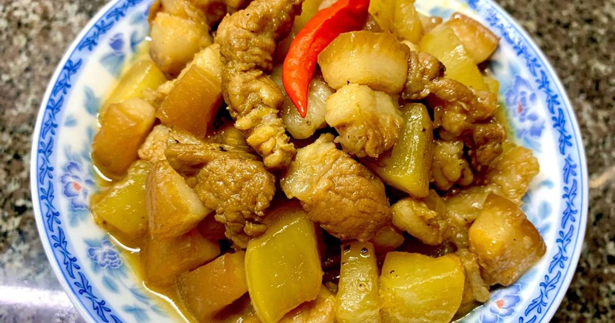 Thịt ba rọi kho củ cải