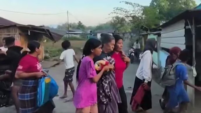 Indonesia’s Sumatra Hit by 6.8M Quake After Deadly 7.7M Tremor