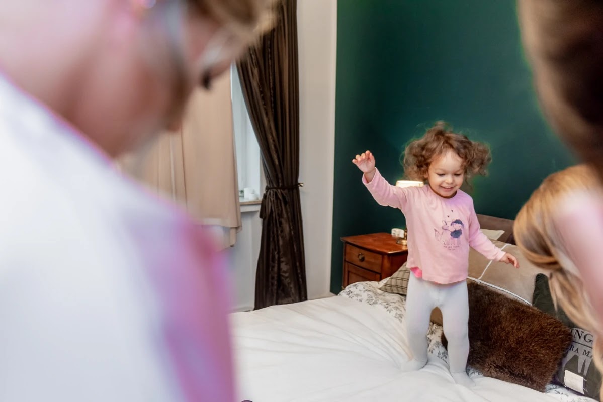 Brautkleid Detail — Schlosshochzeit Bad Arolsen-Details