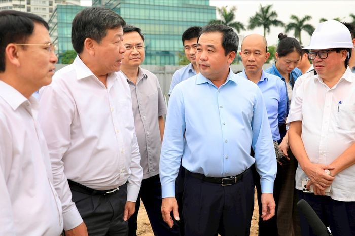 Bảo đảm các công trình trọng điểm thành phố 'về đích' trong năm 2026 - Đài Phát thanh và truyền hình Hà Nội