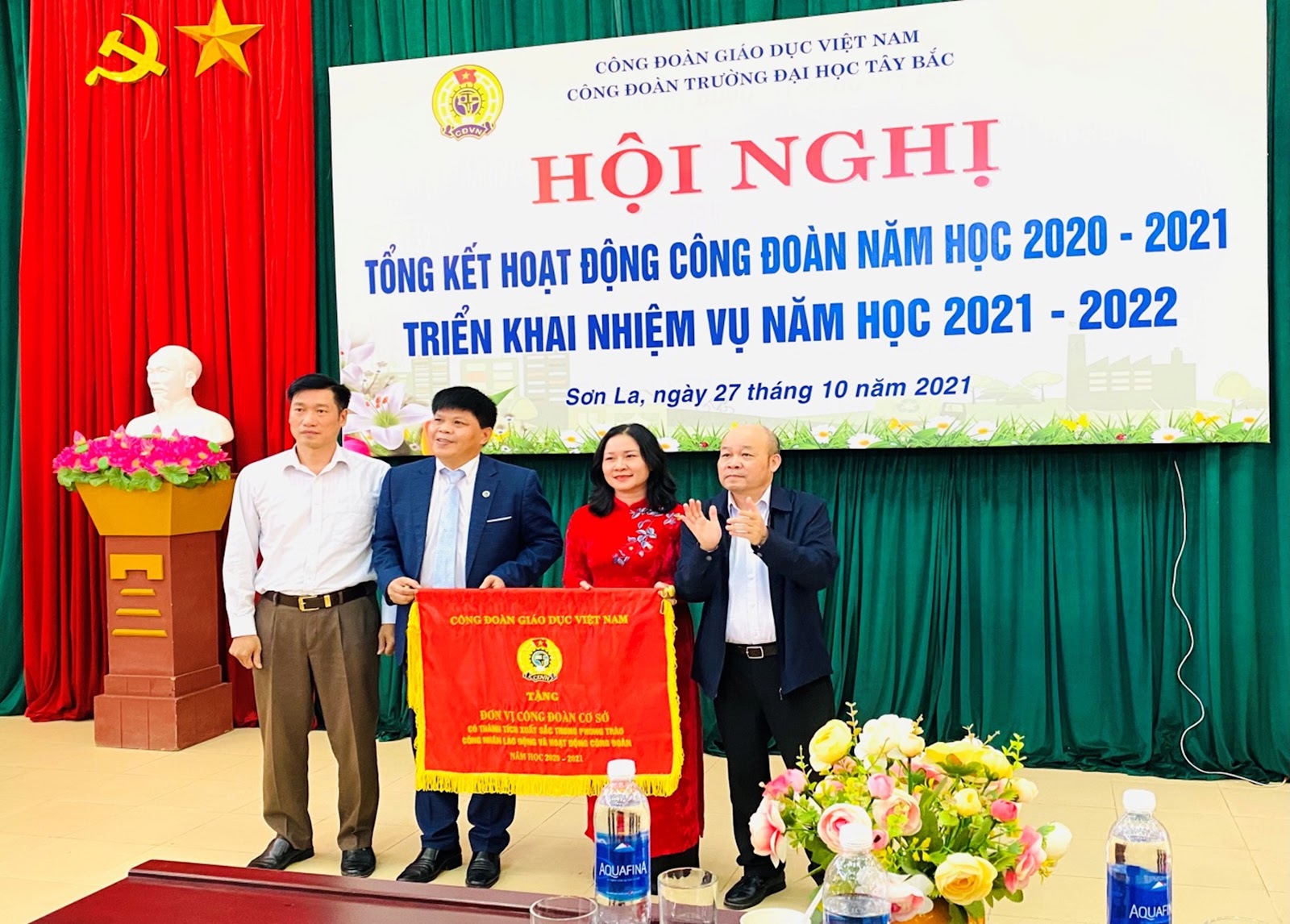 Hội nghị Tổng kết hoạt động Công đoàn năm học 2020 – 2021  và triển khai nhiệm vụ năm học 2021 - 2022  của Công đoàn Cơ sở Trường Đại học Tây Bắc