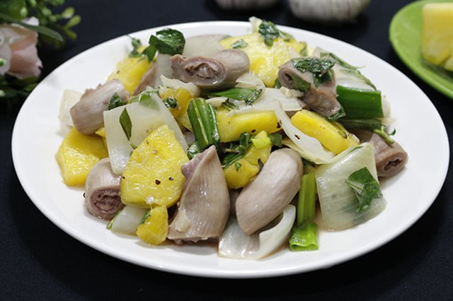 Lòng Heo Xào Thơm