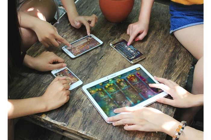 Game Việt Nam vươn lên thứ hai thế giới về lượt tải - Báo Tri thức &amp; Cuộc sống