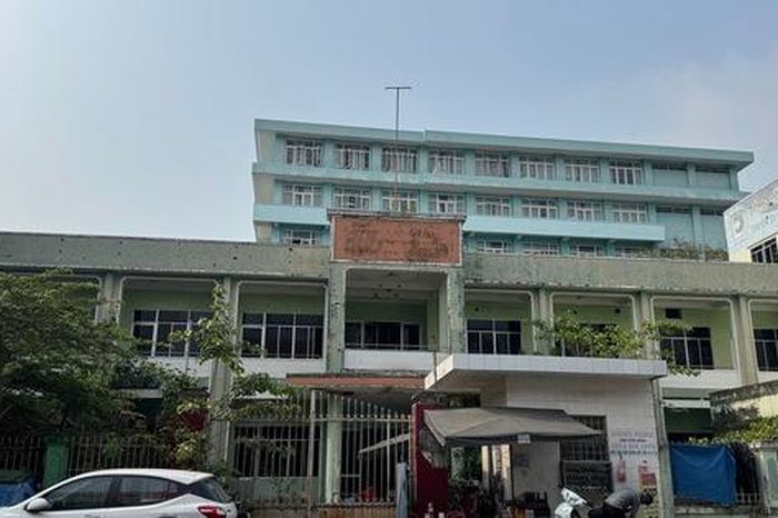 Cận cảnh nhiều trụ sở công xuống cấp ở Đà Nẵng chờ cho thuê - Báo Người Lao Động