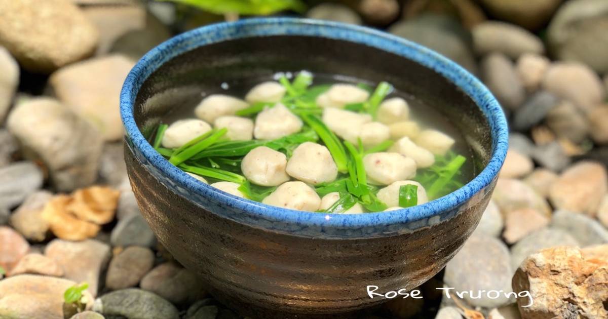 Canh Rau Muống Nấu Chả Cá