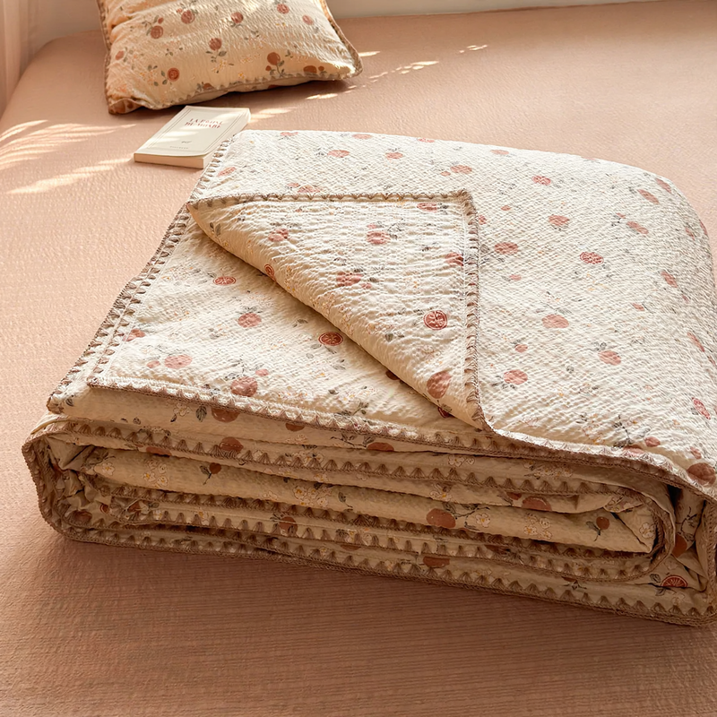 Cotton summer blanket with puff cotton filling