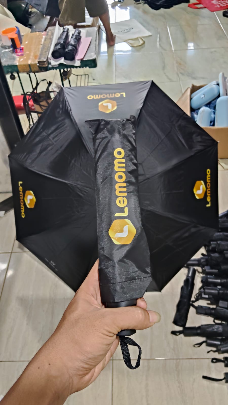 Payung Custom Black Gold 01 — Payung Custom Sekar Printing