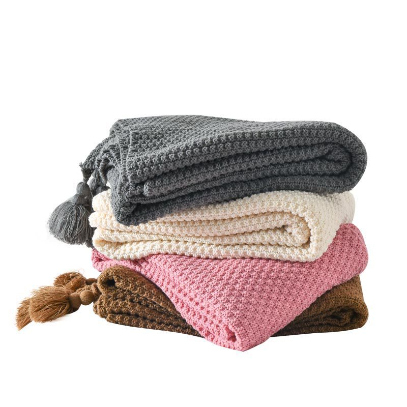 Knit blanket for sofa and office