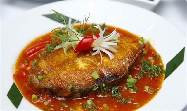 Cá Ngừ Sốt Cà Chua Ngon Cơm