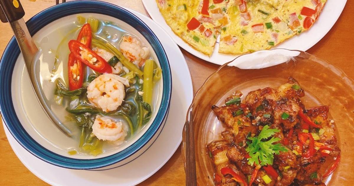Menu gia đình hàng ngày 05
Thịt heo cháy cạnh 
trứng chiên
canh chua rau muống nấu tôm