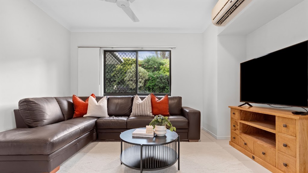 18 Springbrook Avenue, Redlynch - Thumbnail 8