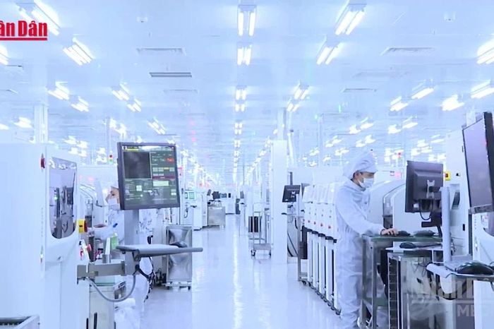 Quyết liệt triển khai, tập trung trọng điểm phát triển công nghiệp bán dẫn - Báo Nhân Dân