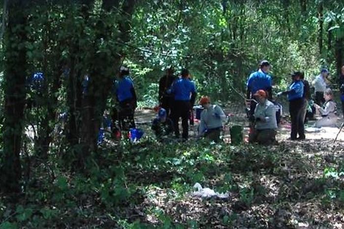 Phát hiện hài cốt nhiều trẻ em từ 3 đến 7 tuổi trong khu rừng - Tạp chí Người Đưa Tin