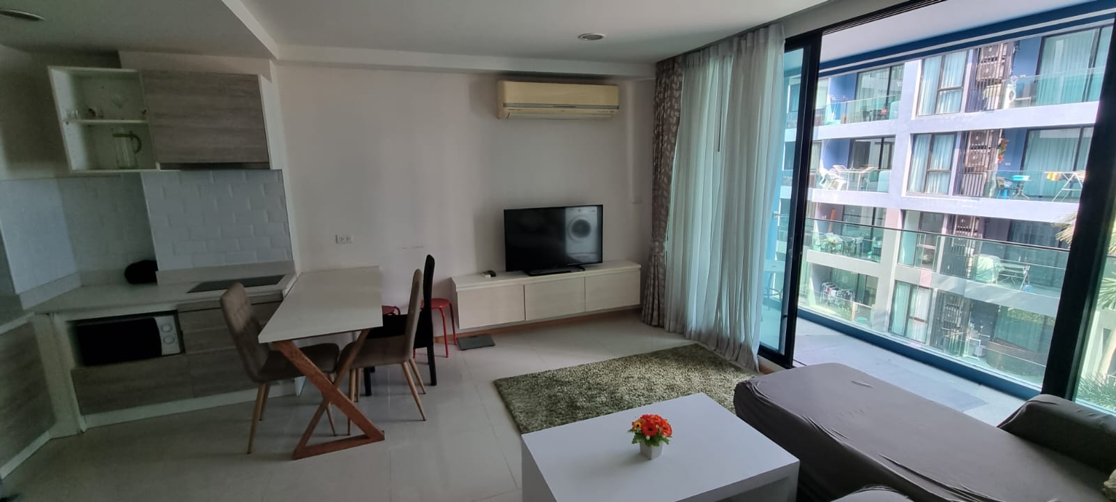 Baan Plai Haad Condo - 2 Bed, Floor 26 5