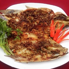 Cá rô phi ướp sả ớt nướng rất thơm ngon, rẻ tiền, chế biến cũng không quá cầu kì mà thành phẩm chắc chắn sẽ khiến bạn hài lòng.