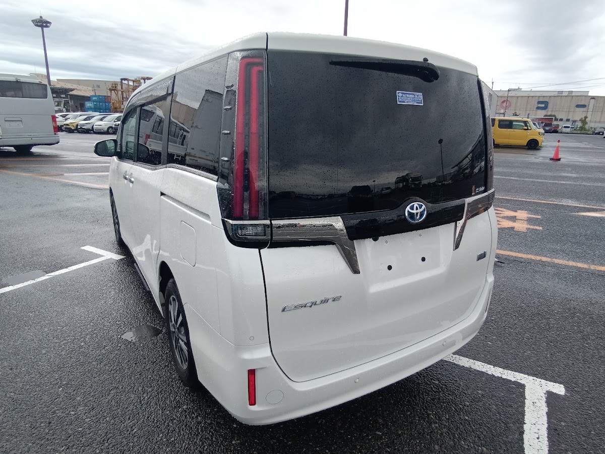 Toyota Esquire