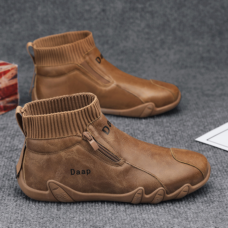 Men's vintage-style boots for slipping on