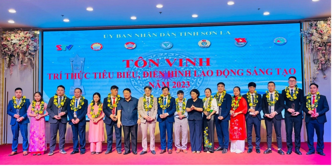 Lễ tôn vinh trí thức tiêu biểu, điển hình lao động sáng tạo tỉnh Sơn La năm 2023
