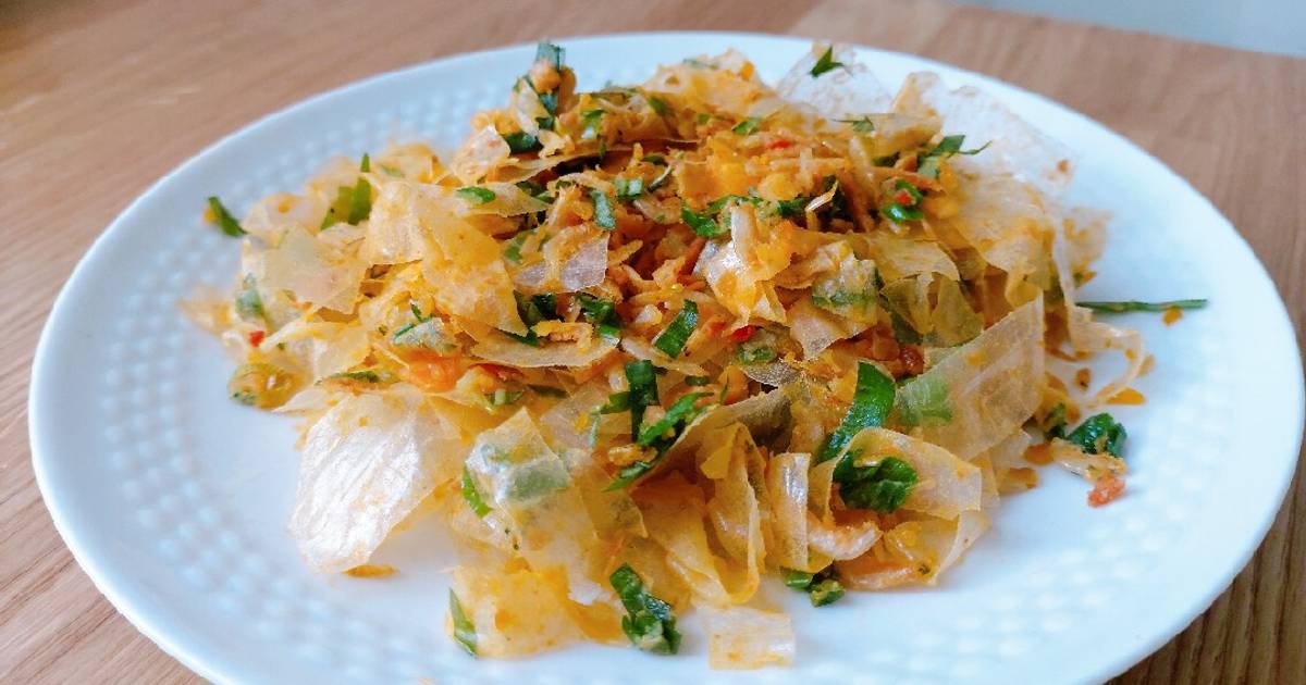 Bánh Tráng Trộn Trứng Muối