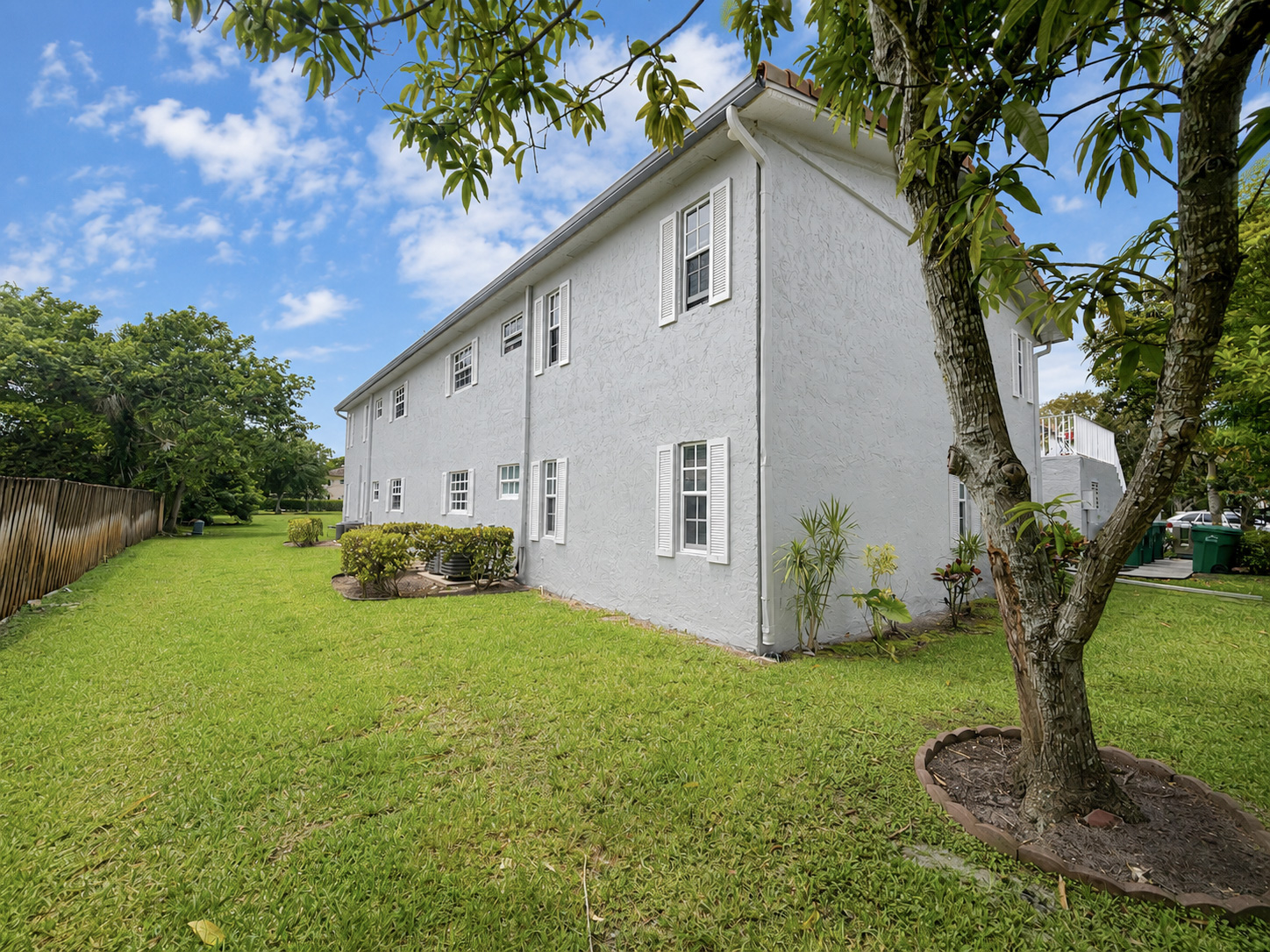 UPDATED 2 BED 1 BATH UNIT property photo 14