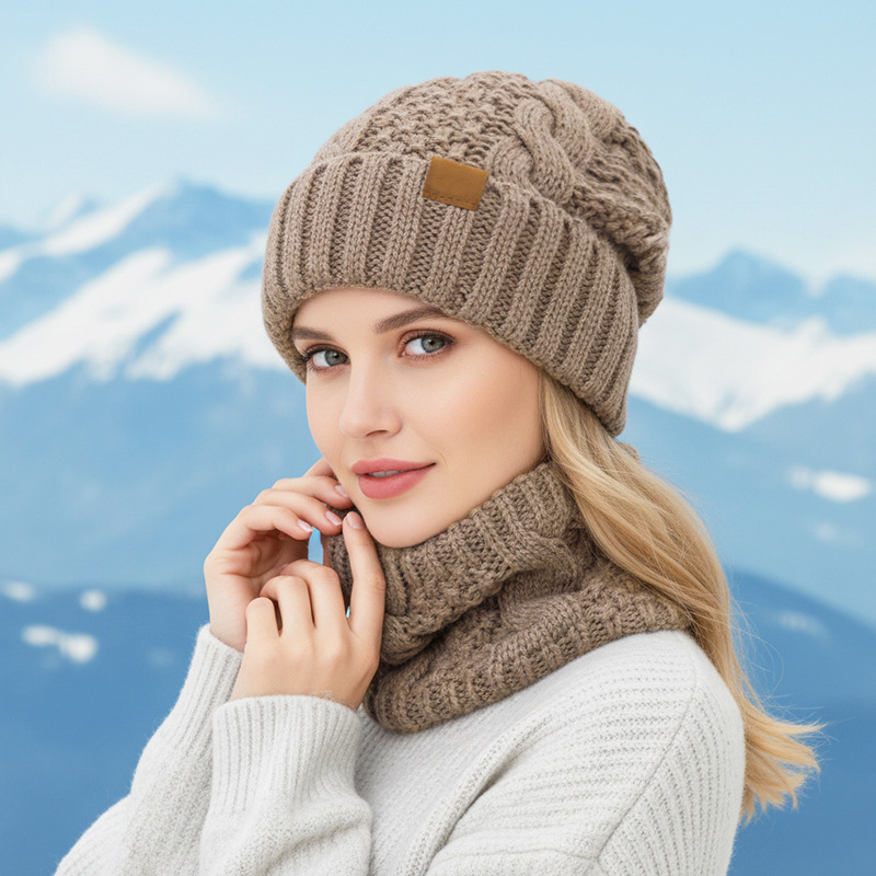 Winter-Set: Strickmütze und Schal