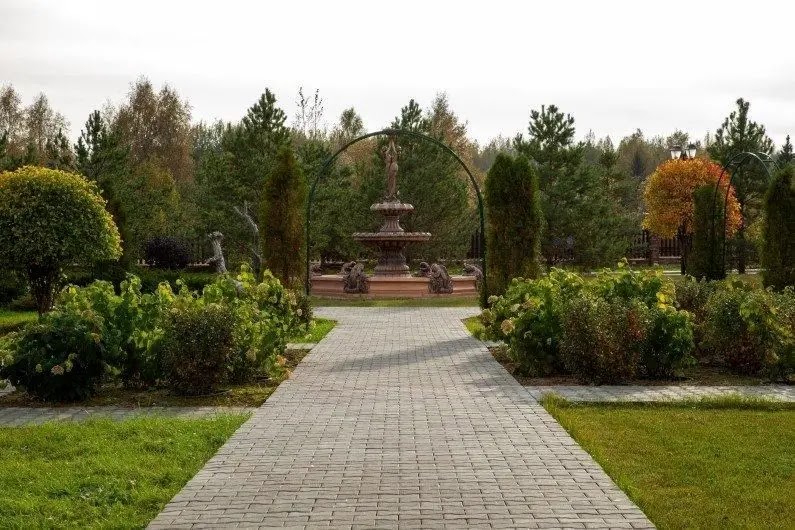 Парки и скверы рядом с Emerald Village