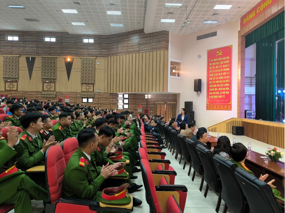 Lễ phát động Tháng hành động vì bình đẳng giới và phòng ngừa, ứng phó với bạo lực trên cơ sở giới năm 2023 tại Trường Đại học Tây Bắc