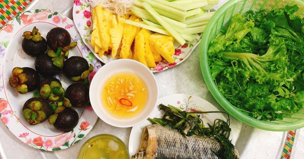 Cá hấp cuốn bánh tráng